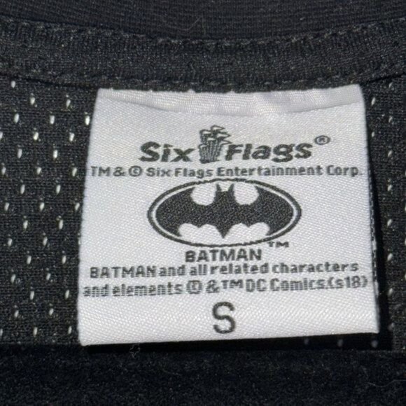 Harley Quinn Batman Mesh Jersey T-Shirt V-Neck Size S Black & Pink - Picture 2 of 7